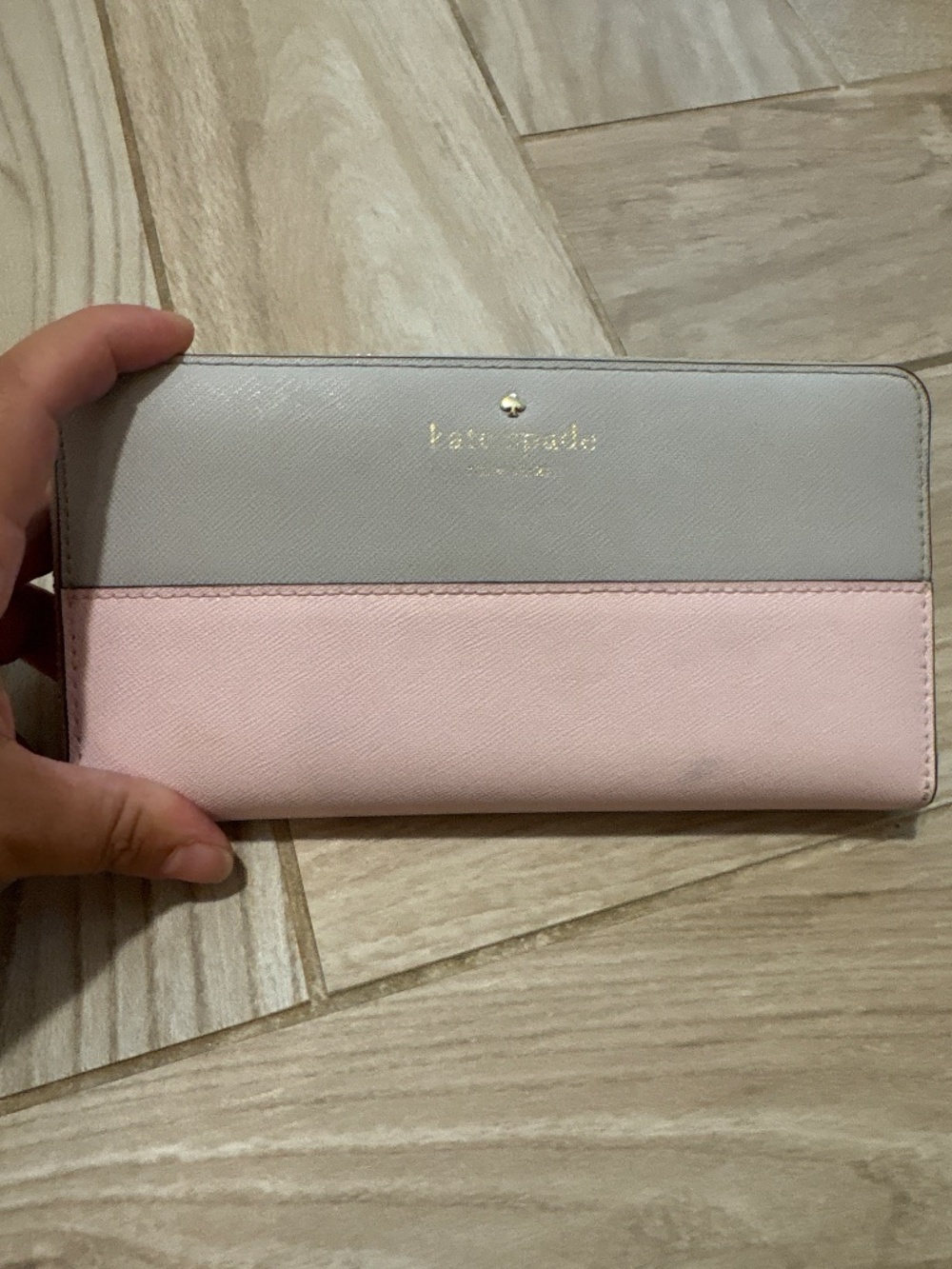 Kate spade two toned wallet - Picture 1 of 3